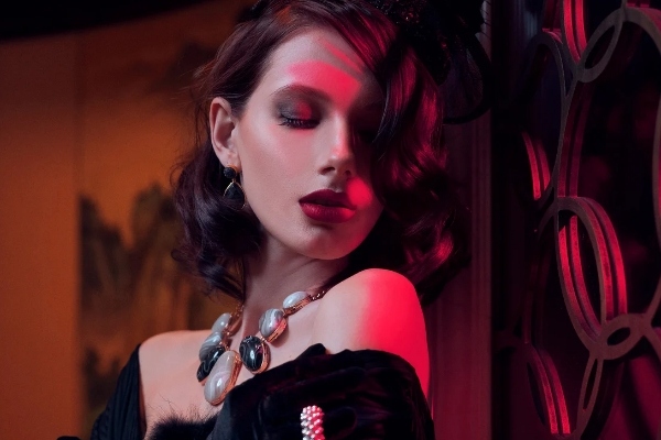 Her Alpha's Orders Fantasy