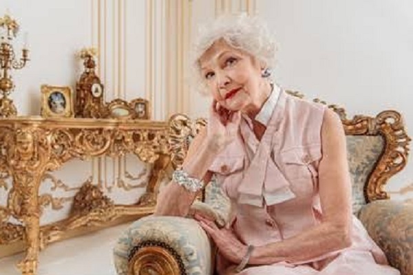 The Charming Divorced Billionaire Inheritress Mrs. Anderson
