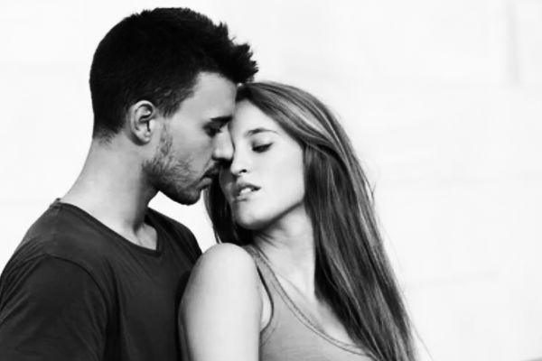 Entangled With The Billionaire: Mia and Colton 